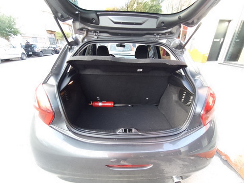 Imagen 6 de 10 de Peugeot 208 2018 1.6 Active