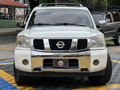 Nissan Armada Pathfinder