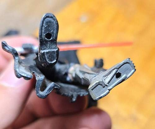 Figura Darth Vader Battle Damage 2007 (Usado)