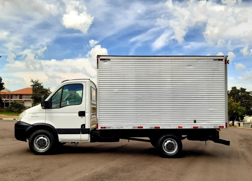 Imagem 3 de 15 de Iveco Daily 35s14