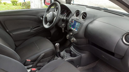 Nissan Versa 1.6 16v Sl 2013
