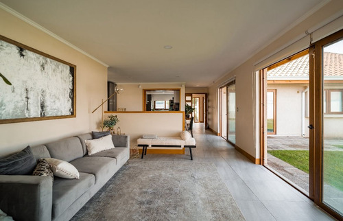 Casa En Arriendo, Viña Esmeralda Ii, Las Rastras.