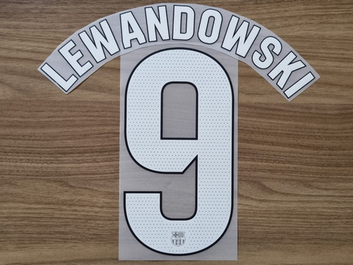 Conjunto De Nome E Número Lewandowski 9 Barcelona Home 23/24