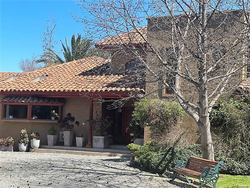 Casa En Venta De 6 Dorm. En Sector La Aparición