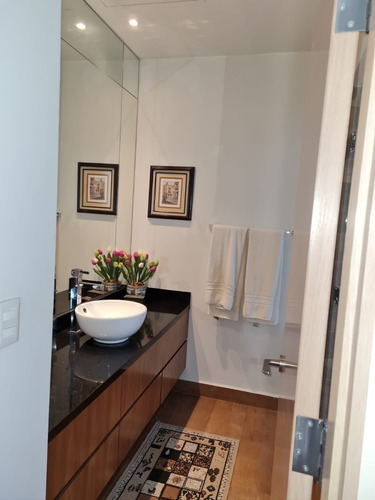 Imagen 15 de 25 de Departamento En Venta En Valle Oriente En San Pedro Garza Ga