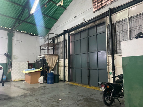 Imagen 6 de 30 de Galpón En Venta Y Fondo De Comercio. Yolanda Goncalves. Rah. Mls 22-21411.