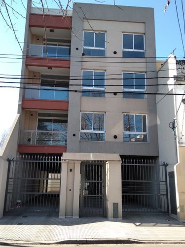 Semipiso 3 Amb Con Cochera Incluida En Venta En Quilmes Centro