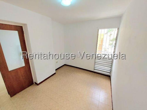 Apartamento En Alquiler Montalban Iii 25-16923