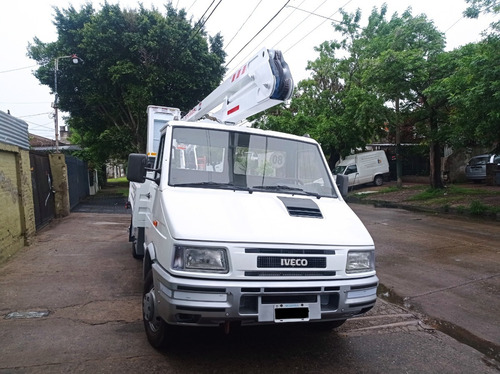 Iveco Daily Hidroelevador
