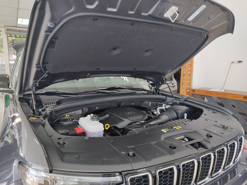 Imagen 17 de 18 de Jeep Grand Cherokee Overland