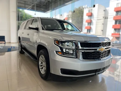 Chevrolet Suburban 5.3 V8 LT Piel 2 Fila Asientos At (B)