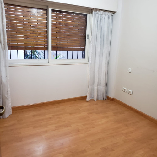 Imagen 10 de 20 de Semipiso Al Frente 4 Amb + Dependencia Con Balcon Terraza,cochera Y Baulera.