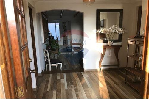 Imagen 2 de 22 de Oportunidad !!! Estupenda Casa Remodelada A Full
