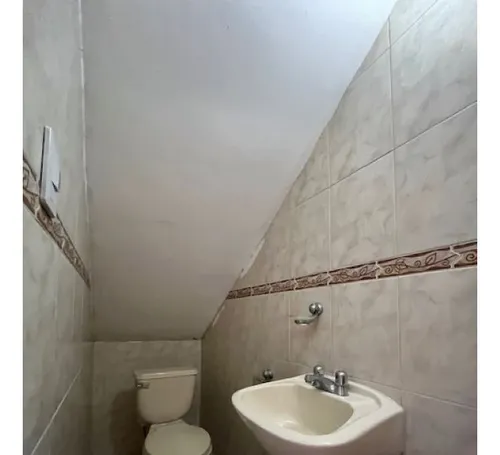 Se Vende Casa 220m2. Guatire.
