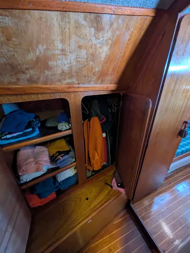 Velero Del Plata 31 -unico Dueño (motor Nuevo)