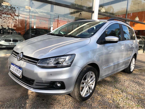 Imagen 2 de 10 de Volkswagen Suran 2017 1.6 Highline Msi 110cv