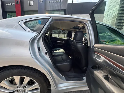 Infiniti M37 Premium