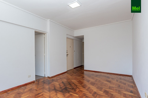 Semipiso 2 Amb En Alquiler Con Balcon, Coc/lavadero Indep