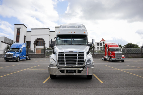 Imagen 3 de 14 de Freightliner Cascadia 2015