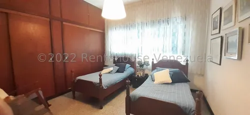 Casas En Venta Mls #25-12038
