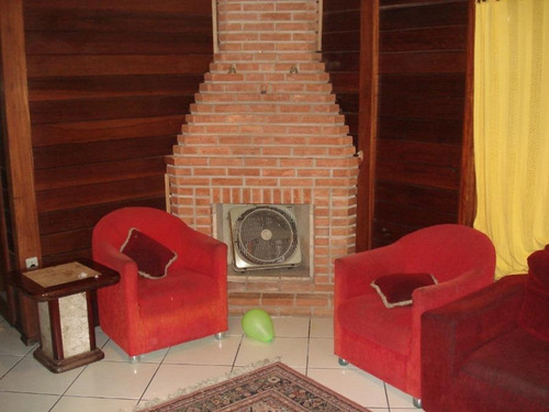 Imagem 6 de 10 de Casa Para Venda Por R$950.000,00 Com 300m², 3 Dormitórios, 3 Banheiros E 1 Cozinha - Aruã, Mogi Das Cruzes / Sp - Bdi35600
