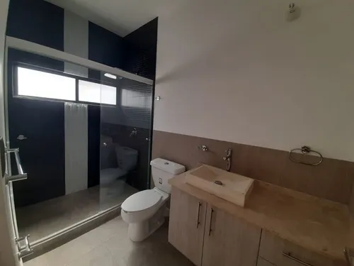 Estrena Residencia De Autor En Cumbres Del Lago, Jardín, 3 Recs, Tina, Cto Serv