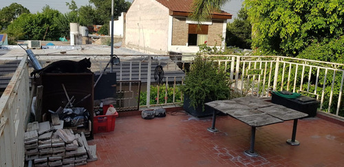 Venta Ph Con Dos Deptos + Patio - Williams Morris