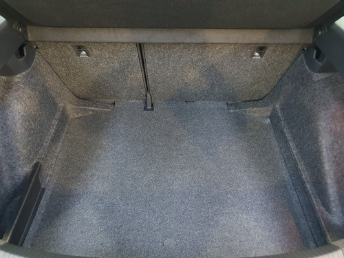 Imagen 15 de 25 de Volkswagen Nivus Highline At 200 Tsi My22 Dcolores
