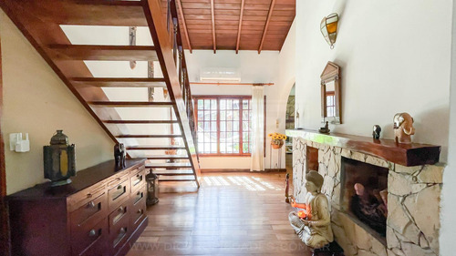 Casa 4 Dormitorios Alquiler - Olivos-golf