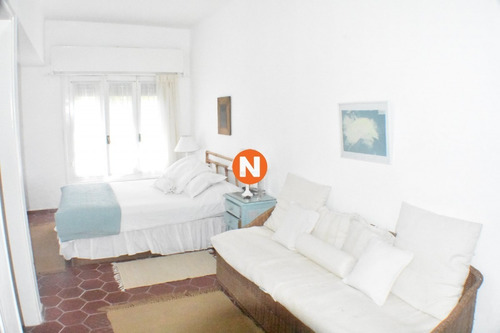 Casa En Venta Zona Faro , Punta Del Este, 4 Dormitorios.- Ref: 208850