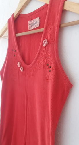 Musculosa Morley Roja Con Apliques De Flores Talle 2