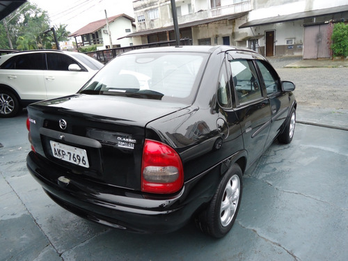 Imagem 2 de 10 de Chevrolet Corsa Sedan Classic 1.0 4p Raridade Ano 2003