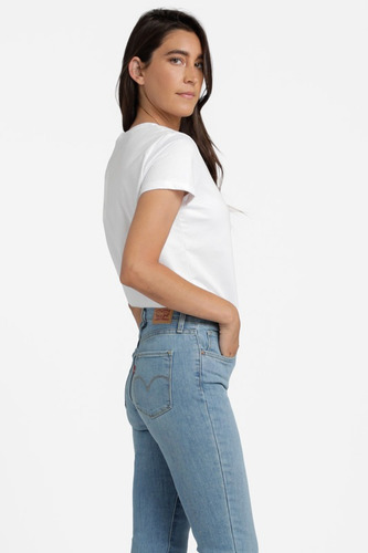 Imagen 3 de 5 de Escoge Tu Playera Levi's® Mujer