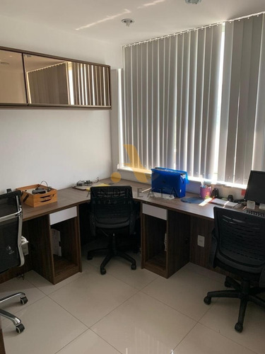 Imagem 3 de 13 de Barra Da Tijuca - O2 Corparate Office - Alugo R$5.900,00 - Magnifco Conjunto De Salas, Toda Reformada Ideal Para Empresas De Alto Padrão C/ 87m² - Loc5511m - 69421296
