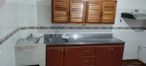 Casa Itagui Grande Terraza Con Techo Excelente Sector