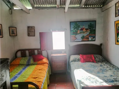 Finca En Yolombo Vereda Marquesa