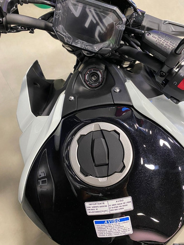 Imagem 8 de 8 de Z900 Branca 2022 - Condições Especiais