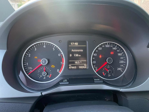 Imagen 11 de 13 de Volkswagen Suran 2016 1.6 Comfortline 101cv