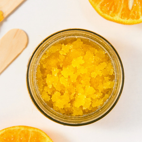 Imagen 5 de 8 de Crema Bam Boo! Lifestyle Exfoliante crema exfoliante de karité con naranja para piel mixta de 100g
