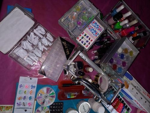 Imagen 5 de 5 de Uñas Esculpidas, Todas Las Técnicas