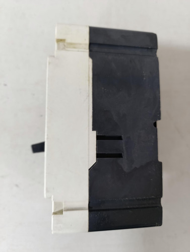 Breker Electrico Hmcp 3 Polos X 3 Amperios 600v/250v