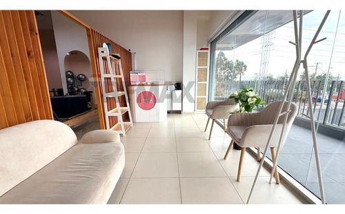 Local Comercial - Lo Cañas - Strip Center