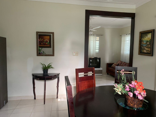 Imagen 9 de 18 de Casa En Santiago