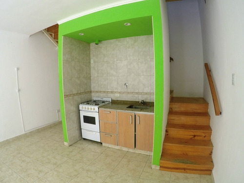 Imagen 1 de 12 de Excelente Duplex C/patio .venta