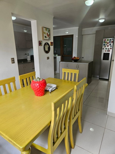 Vendo Casa En Condominio Las Calandrias Chicureo Colina