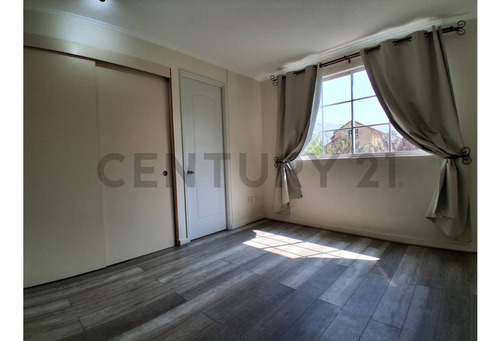 Se Arrienda Casa En Huechuraba En Condominio