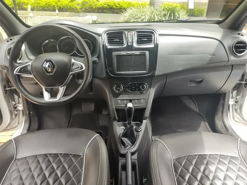 Renault Logan 1.6 Privilege / Intens