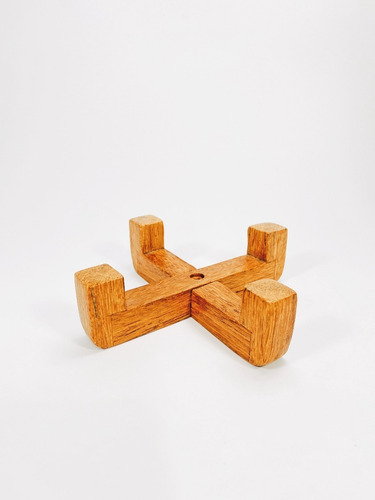 Imagen 1 de 7 de Parante De Madera Para Macetas Y Plantas Chico