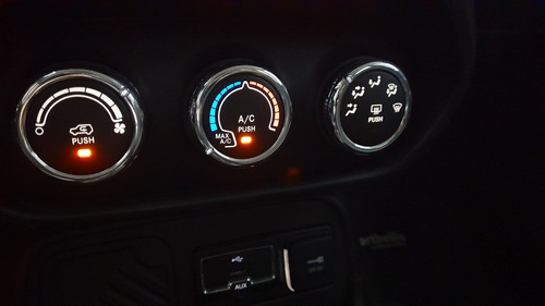 Imagen 15 de 18 de Jeep Renegade Sport 1.8l 2018