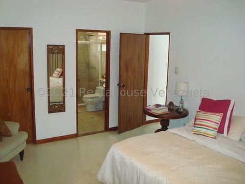 Imagen 11 de 18 de Hermosa Casa Actualizada En Terrazas Del Club Hípico Caracas 22-25138